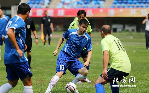 2015“我爱足球”中国足球民间争霸赛启动 2015“我爱足球”中国足球民间争霸赛启动